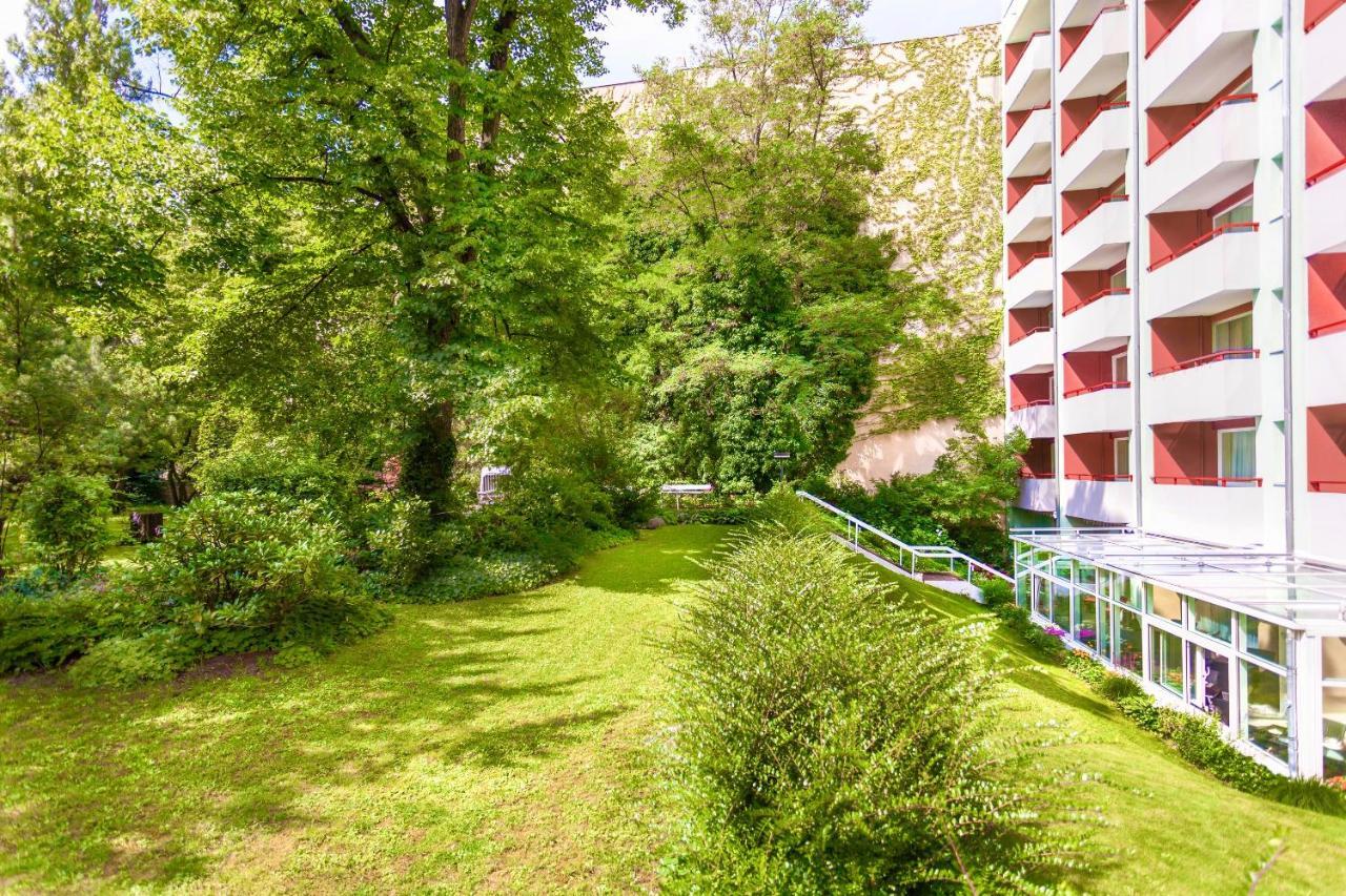 Hotel Carolinenhof Berlín Exterior foto