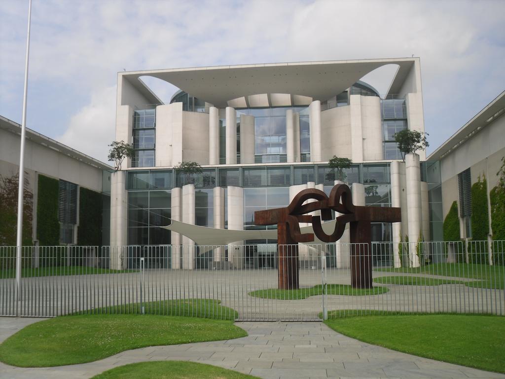 Hotel Carolinenhof Berlín Exterior foto